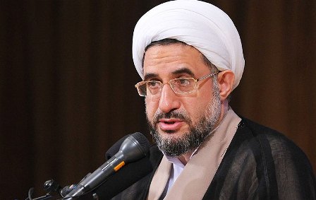 فعالیت کمپین «عشاق محمد» برای نشر پیام امام خامنه‌ای میان جوانان غربی
