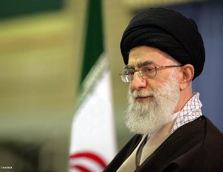امام خامنه‌ای درگذشت والده حجت الاسلام روحانی را تسلیت گفتند