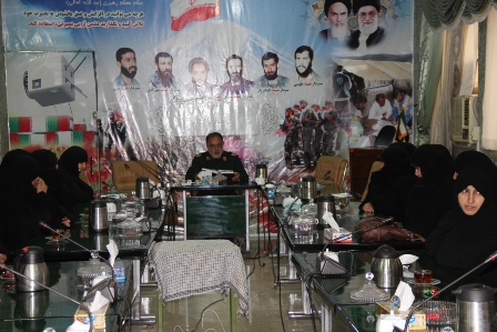 دیدار اعضای  سازمان بسیج جامعه زنان مازندران با فرمانده سپاه کربلا