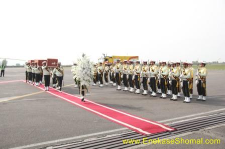 استقبال از پیکر حجاج جان باخته حادثه منا در فرودگاه ساري