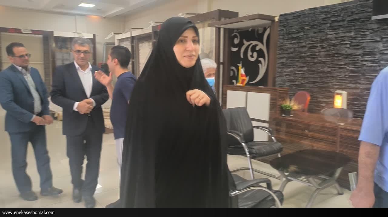 مشاور وزیر تعاون ،کار و امور اجتماعی در امور زنان و خانواده از روند کار بانوان  درواحدهای تولیدی
