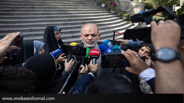مجریان و ناظران انتخابات از هیچ نامزدی طرفداری نکنند